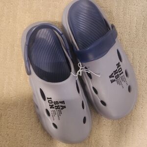 Amazon Men's Two-Tone Gray and Blue Slip-On Sandals